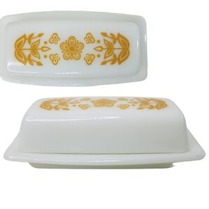 Pyrex Vintage 1970s Butterfly Gold‎ Covered Butter Dish 72-B Milk Glass